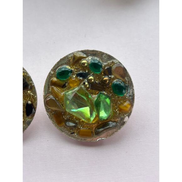 Vintage Big Button Gold Metallic & Green Crystals  Earrings 1980 - Picture 3 of 6